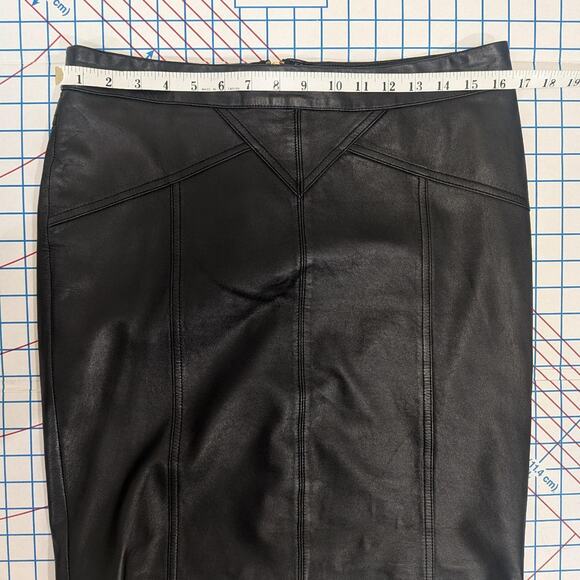 Marc by Marc Jacobs Black Lambskin Leather Pencil Skirt, Size 8 - Picture 5 of 8
